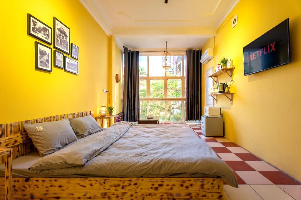02-Lovely- BackPackers -5 mins to Old Quarter-Friendly- Cozy – Hanoi